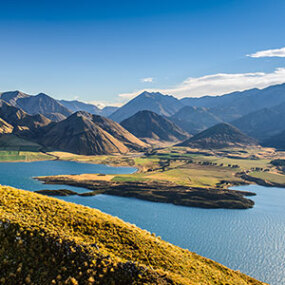 View over Lake Wanaka