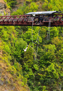 Kawarau Bridge bungy jump, New Zealand