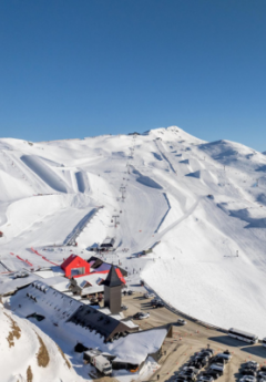 Skiing in Wanaka New Zealand