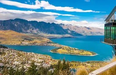 See all of New Zealand with a tailor-made package holiday