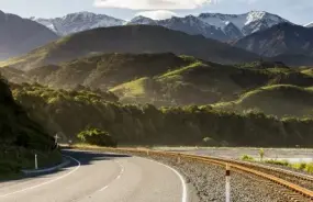 Journey along Pacific Coast near Kaikoura