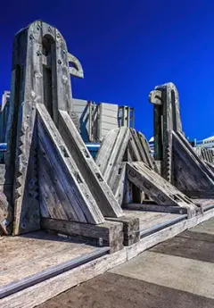 A wood bridge monument in Wellington