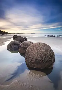 Moeraki boulders on the east coast of the South Island