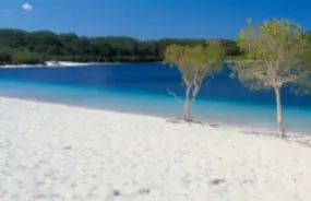 Lake Mckenzie on Fraser Island