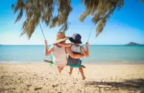 Children on Airlie Beach