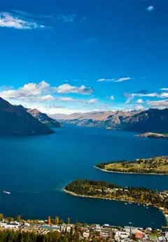 Aerial view of Queenstown and Lake Wakatipu