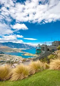 Views over Queenstown, the lake Wakatipu from the gondola station.