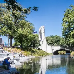 Relaxing by the Avon River and the Bridge of Remembrance