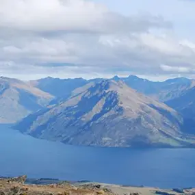 Experience stunning views over Lake Wakatipu, Queenstown